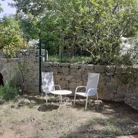 Maisonnette Dans Le Verdon Salernes Exterior photo